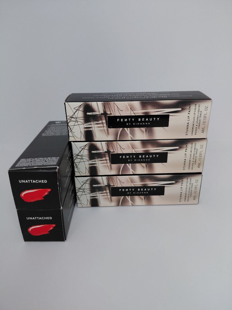 Stunna lip paint litur Unattached, Fenty Beauty by Rihanna