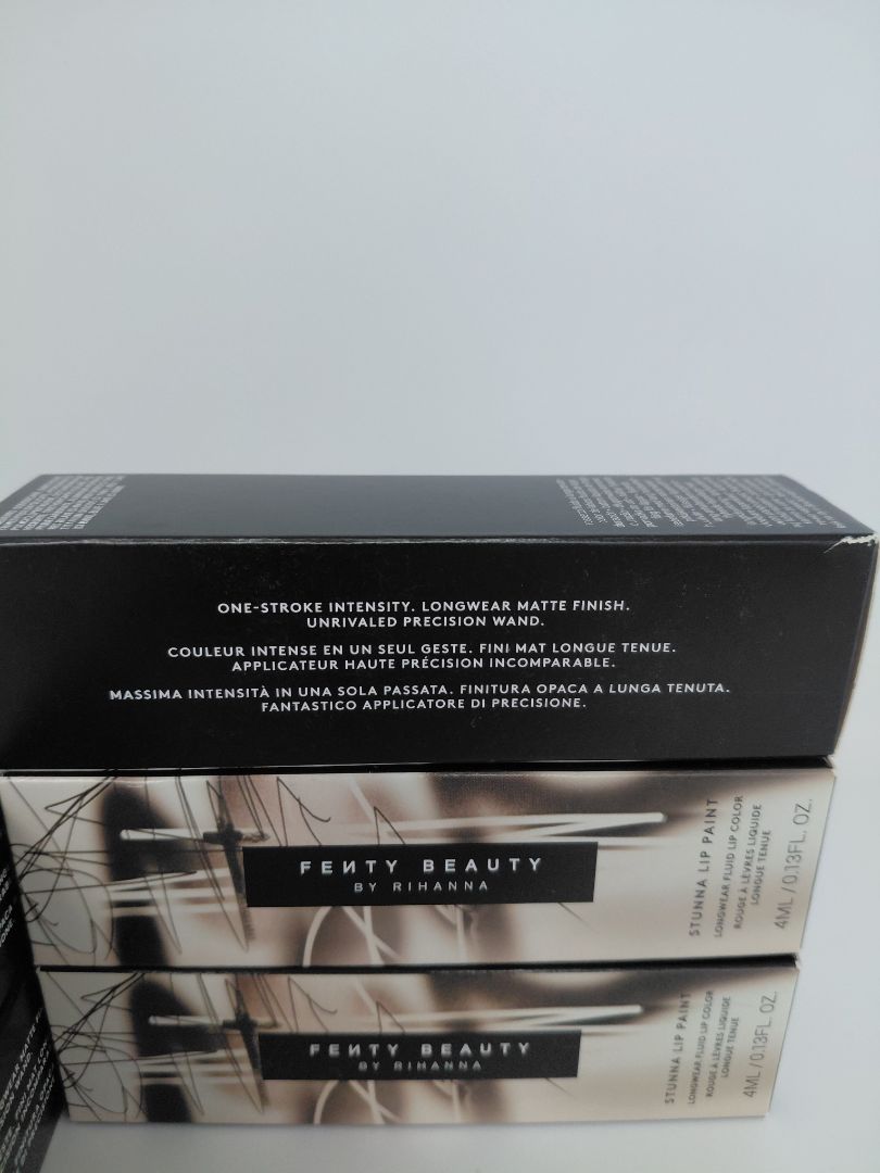 Stunna lip paint litur unlocked, Fenty Beauty by Rihanna