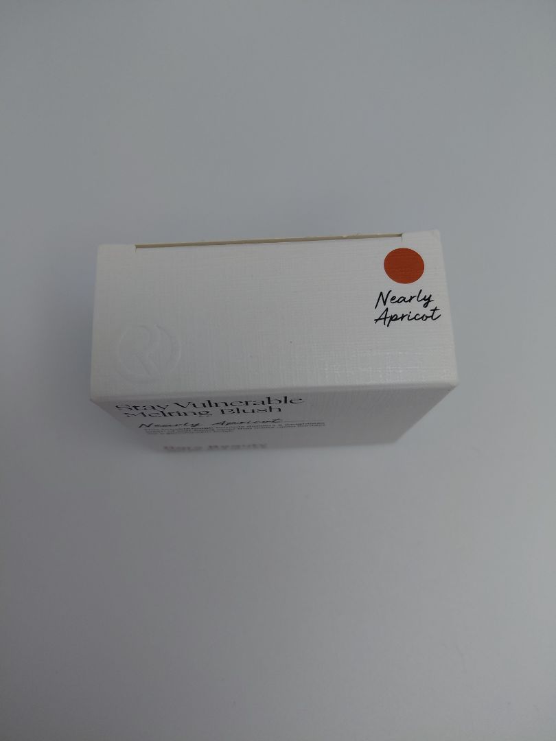 Kinnalitur, Melting blush, Nearly Apricot, Rare Beauty