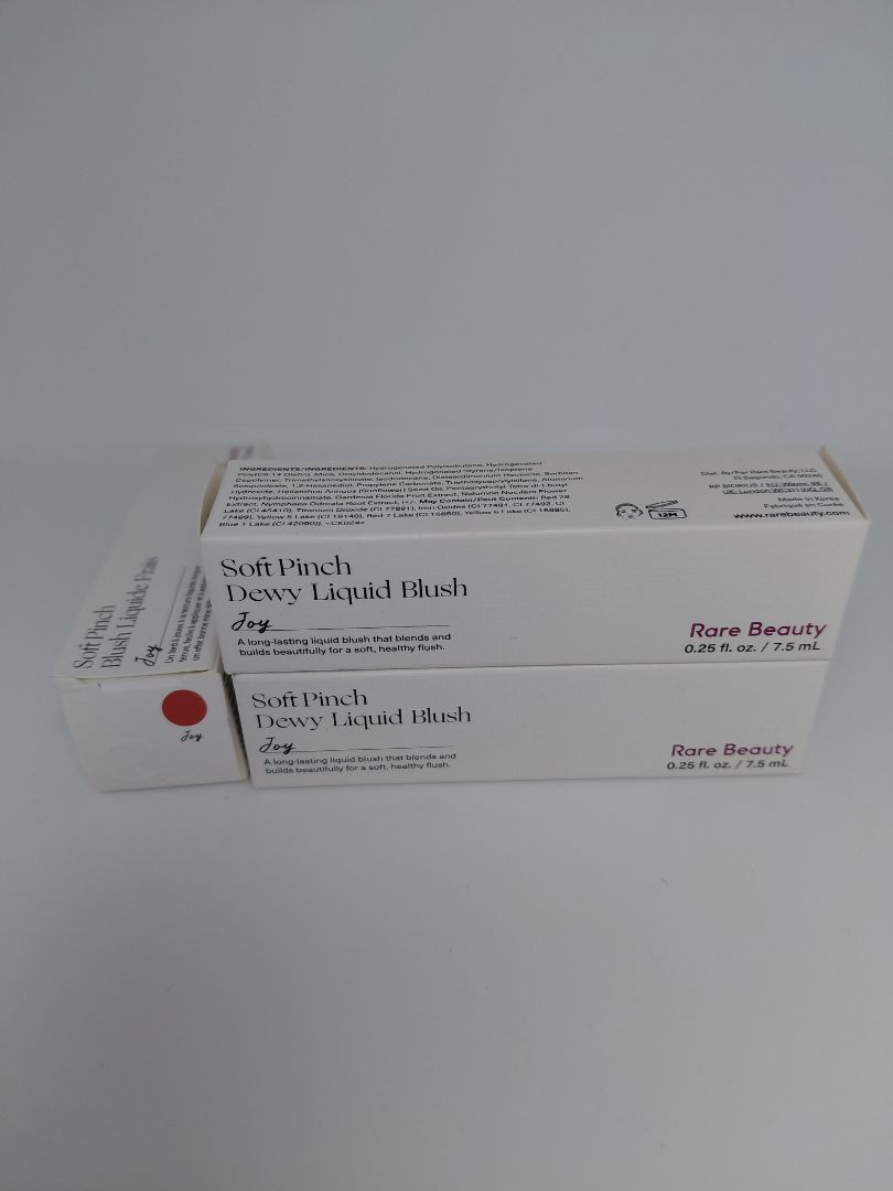 Kinnlitur, Dewy liquid blush joy, Rare Beauty