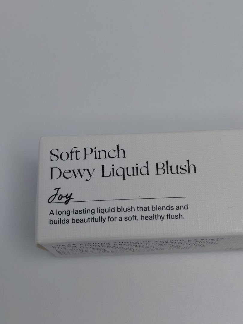 Kinnlitur, Dewy liquid blush joy, Rare Beauty