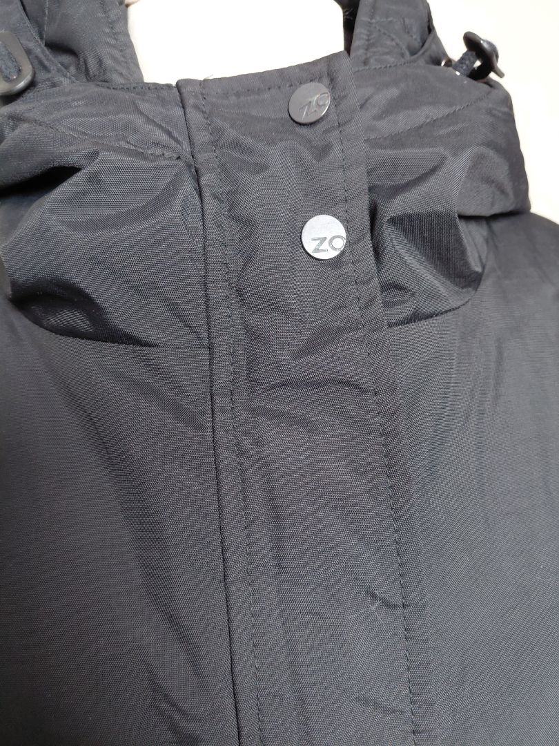 Úlpa "Gjóla Parka", EUR 42, ZO-ON