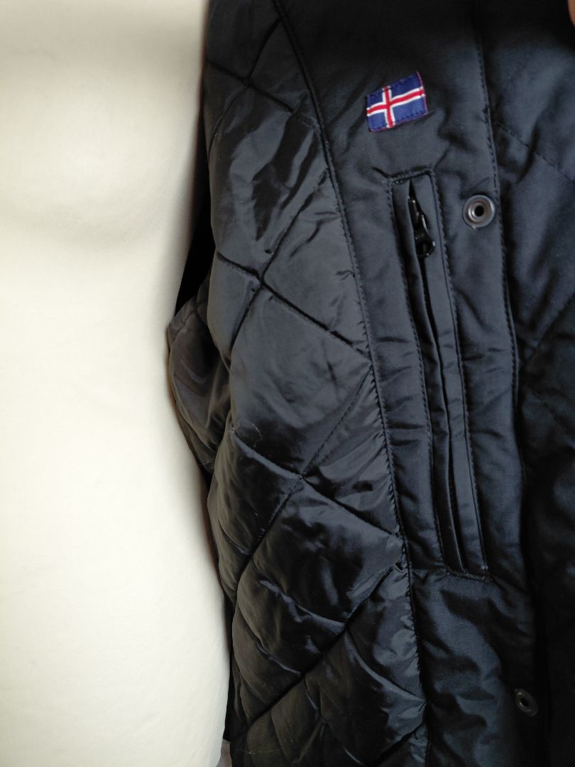 Úlpa "Gjóla Parka", EUR 42, ZO-ON