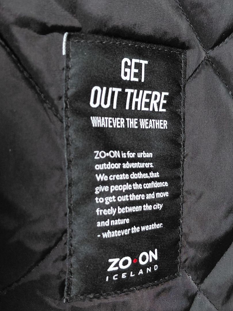 Úlpa "Gjóla Parka", EUR 42, ZO-ON