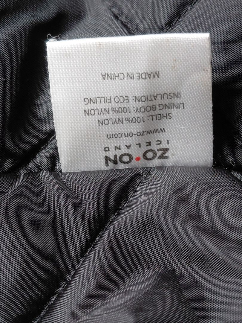 Úlpa "Gjóla Parka", EUR 42, ZO-ON