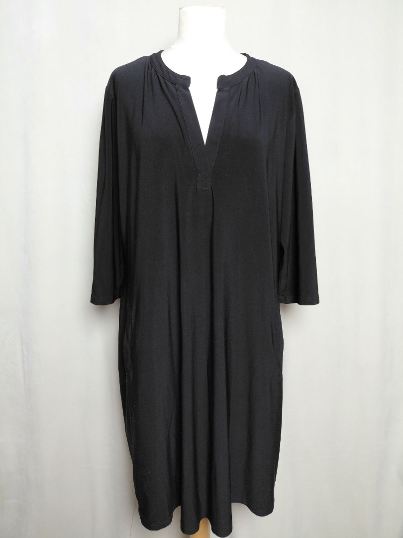 Kjóll með földum vösum, EUR 46, Angelle Milan
