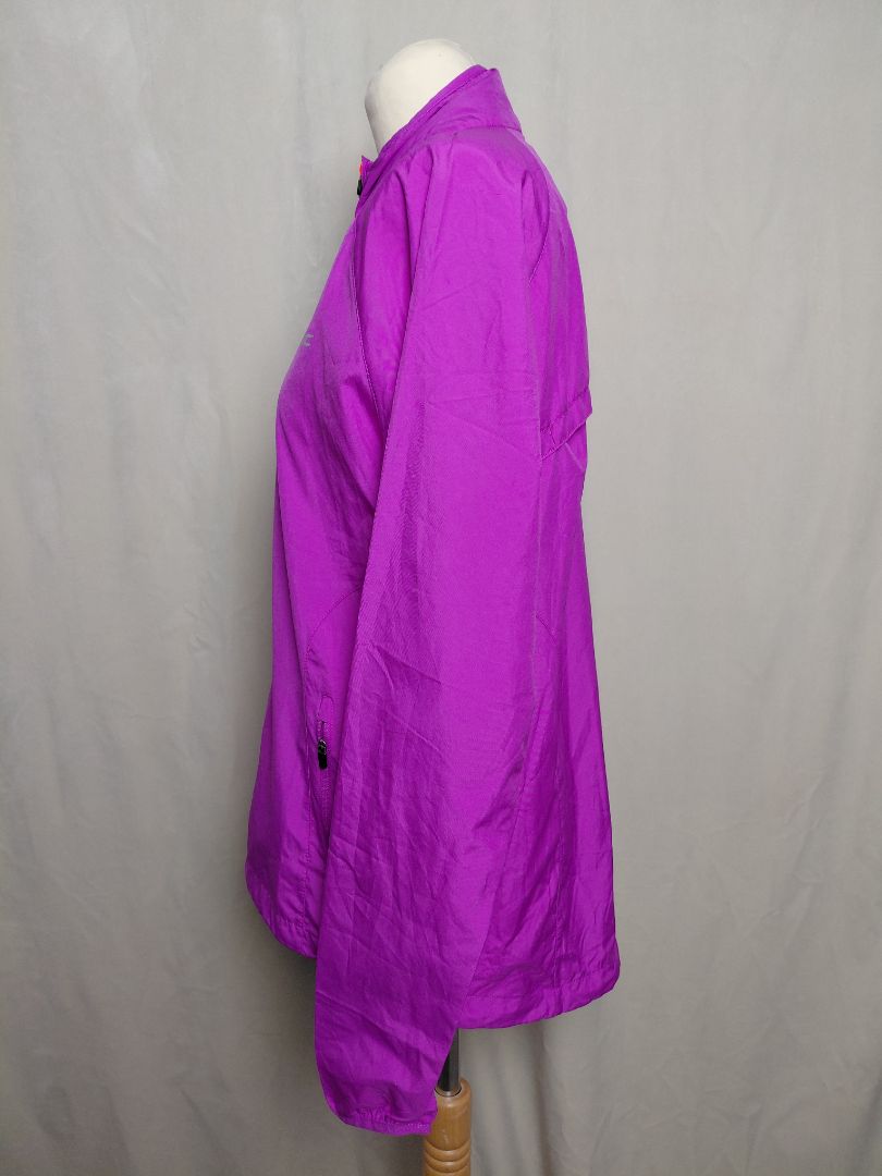 Hlaupajakki (vindheldur), EUR 40, Soc