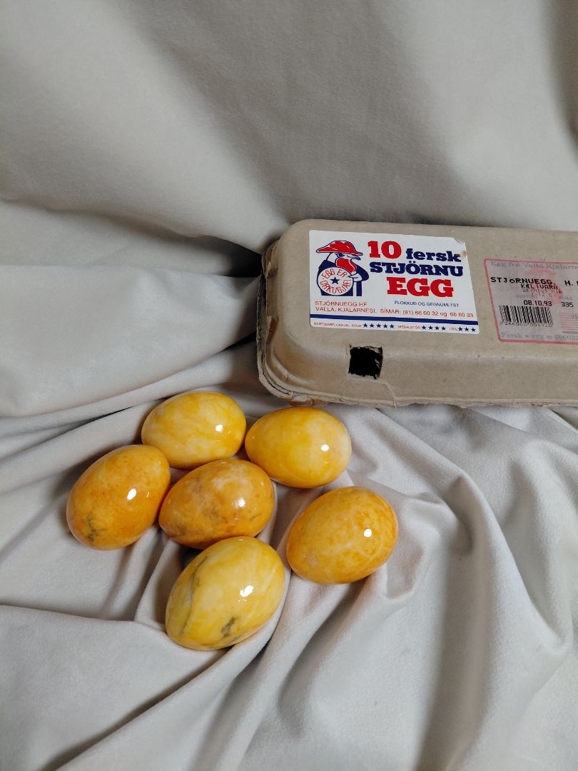 Vintage páskaskraut egg (1990s)