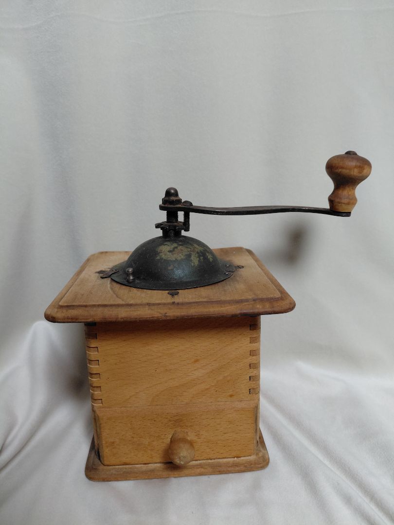 Antík kaffikvörn (1930s)