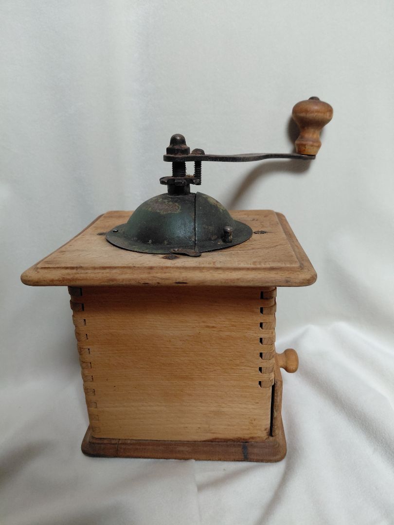 Antík kaffikvörn (1930s)