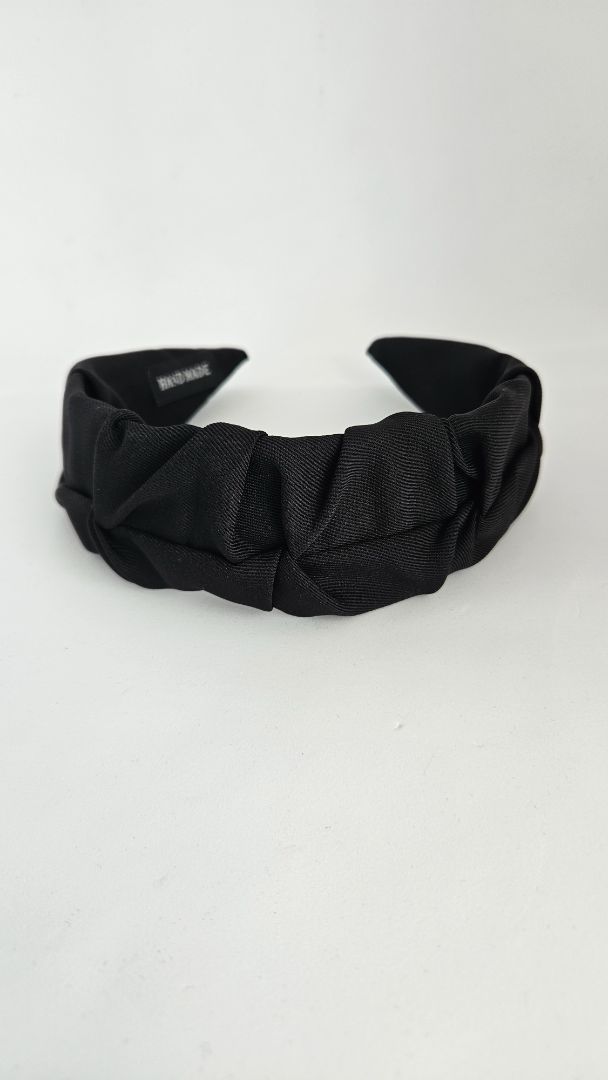 Hárspöng (Svört), One size