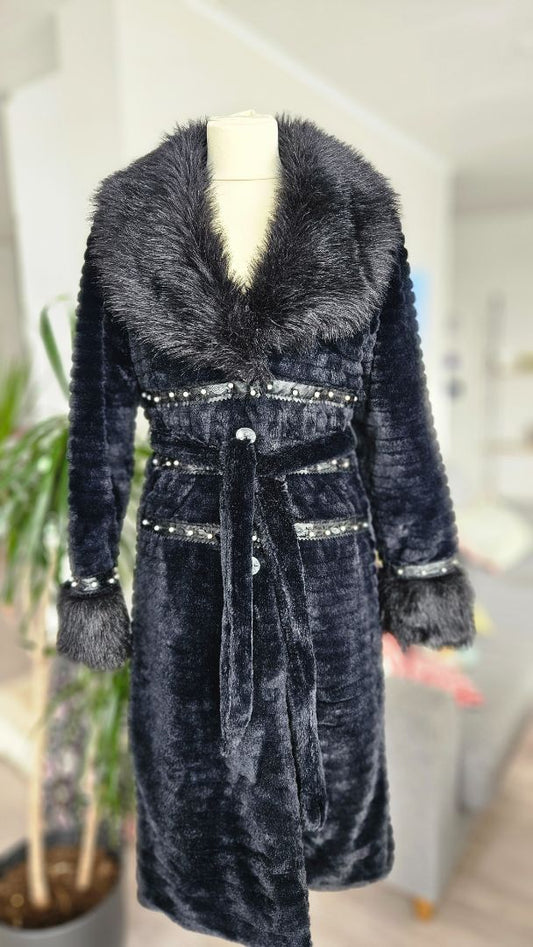 Vintage fur coat, S, Best time