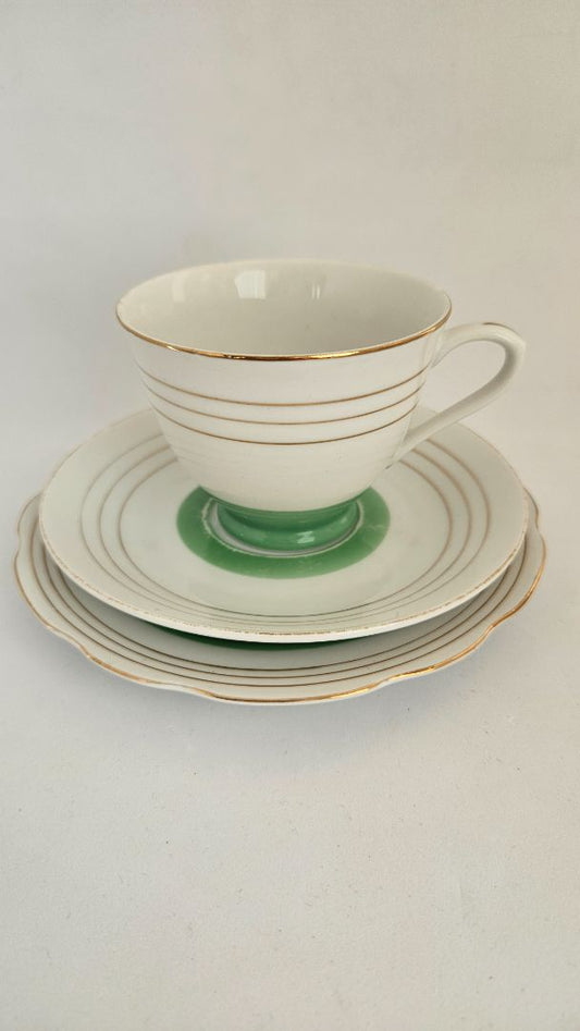 Vintage Art Deco cup set