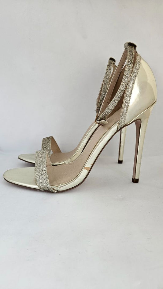 Gylltir hælaskór (12 cm), EUR 39, Asos