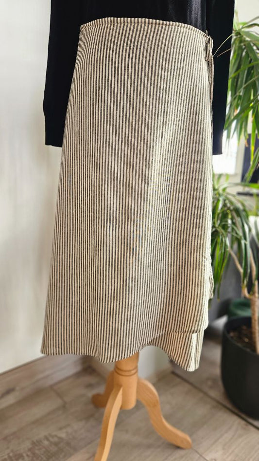 Wrapped linen skirt, M, Lindex