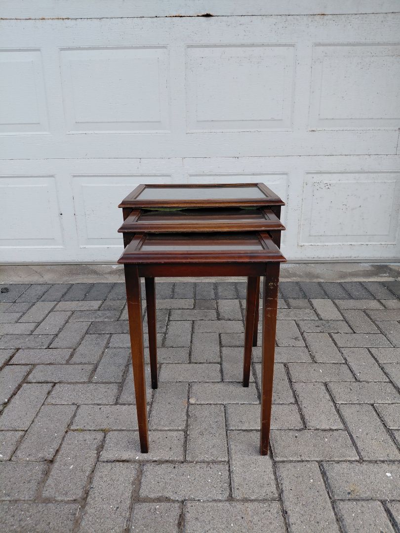 Vintage innskotsborð (1930-1940s), Ferguson Brothers Furniture
