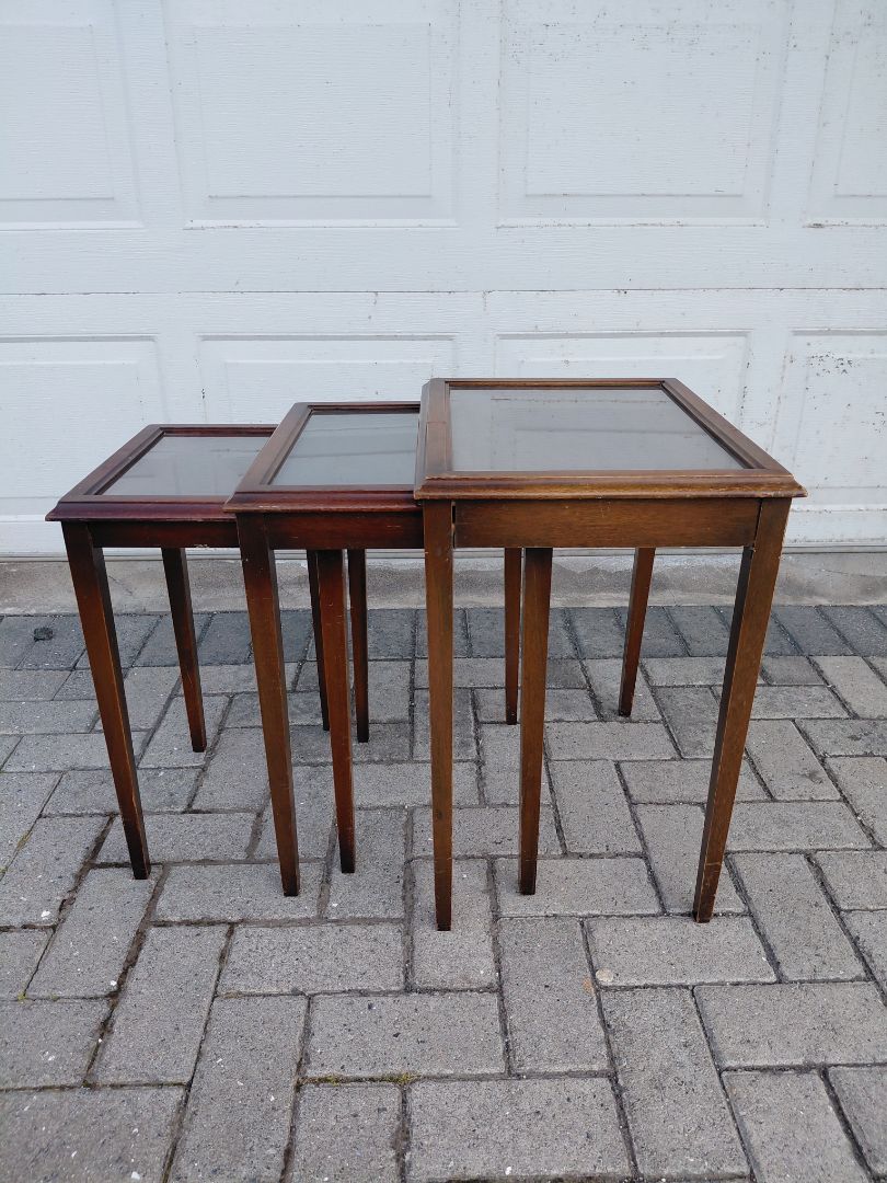 Vintage innskotsborð (1930-1940s), Ferguson Brothers Furniture