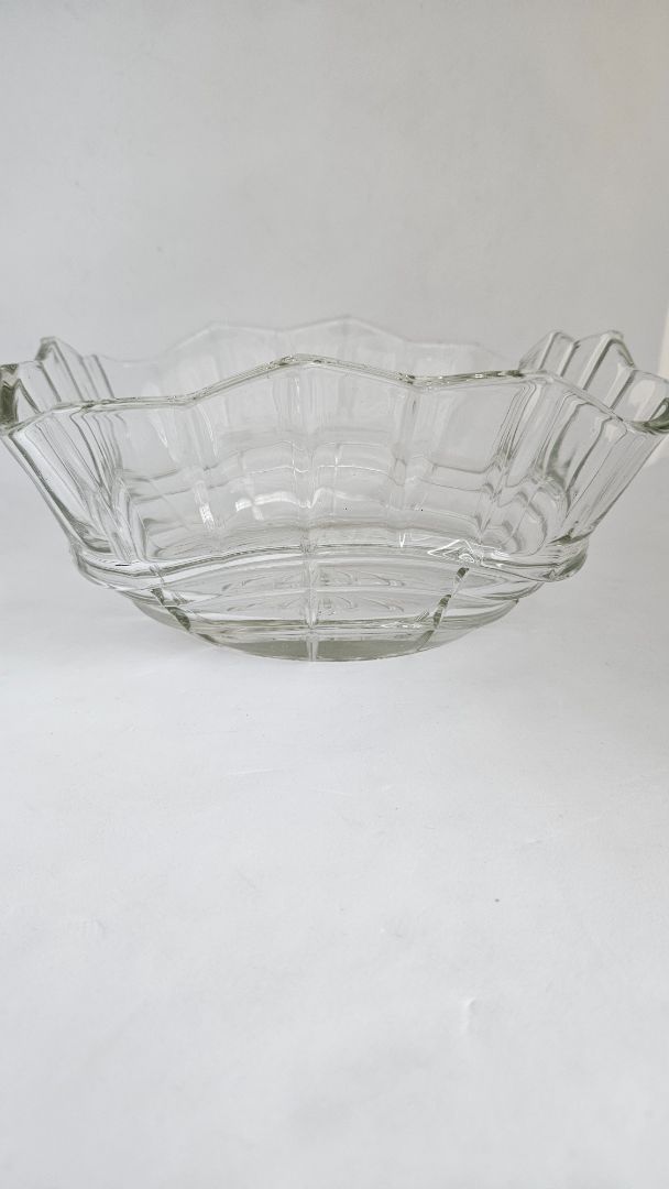 Stór vintage ferköntuð skál (19 cm)