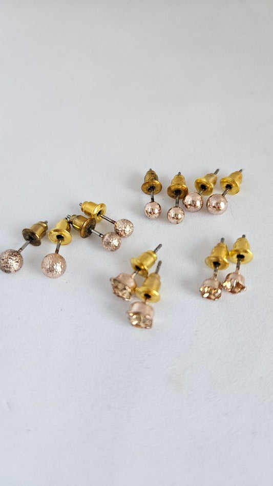 6 pairs of earrings, F&amp;F