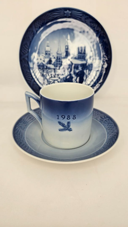 Cup &amp; Saucer 1988 (collector's item), Royal Copenhagen