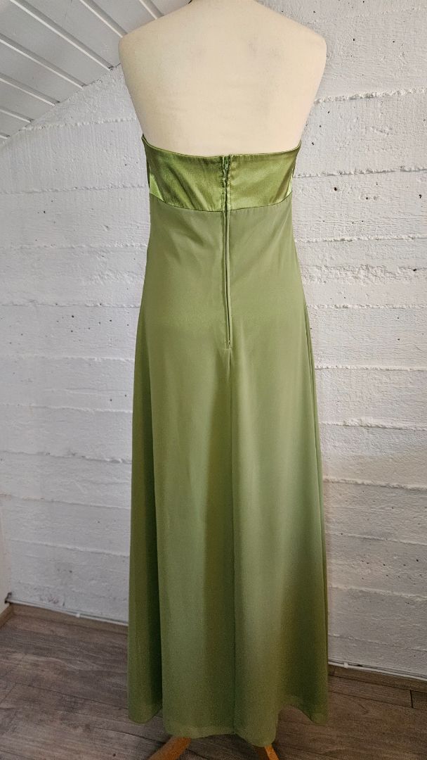 Síður kjóll #1186 (vintage 1980s), M, Chau Chau