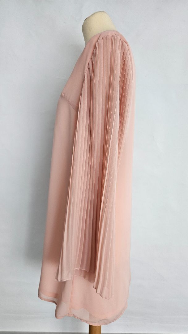 Stuttur kjóll, EUR 38, Missguided