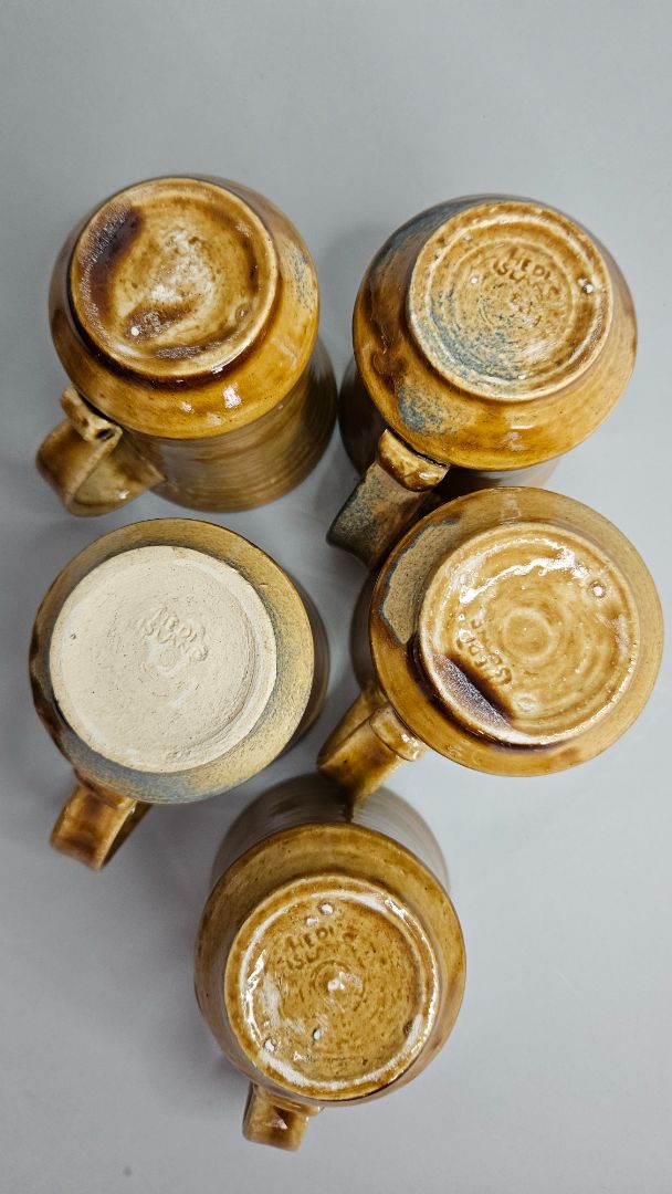 Jug with screw-on spout and 5 cups (Vintage 1975), Mrs. Hedi Guðmundsdóttir