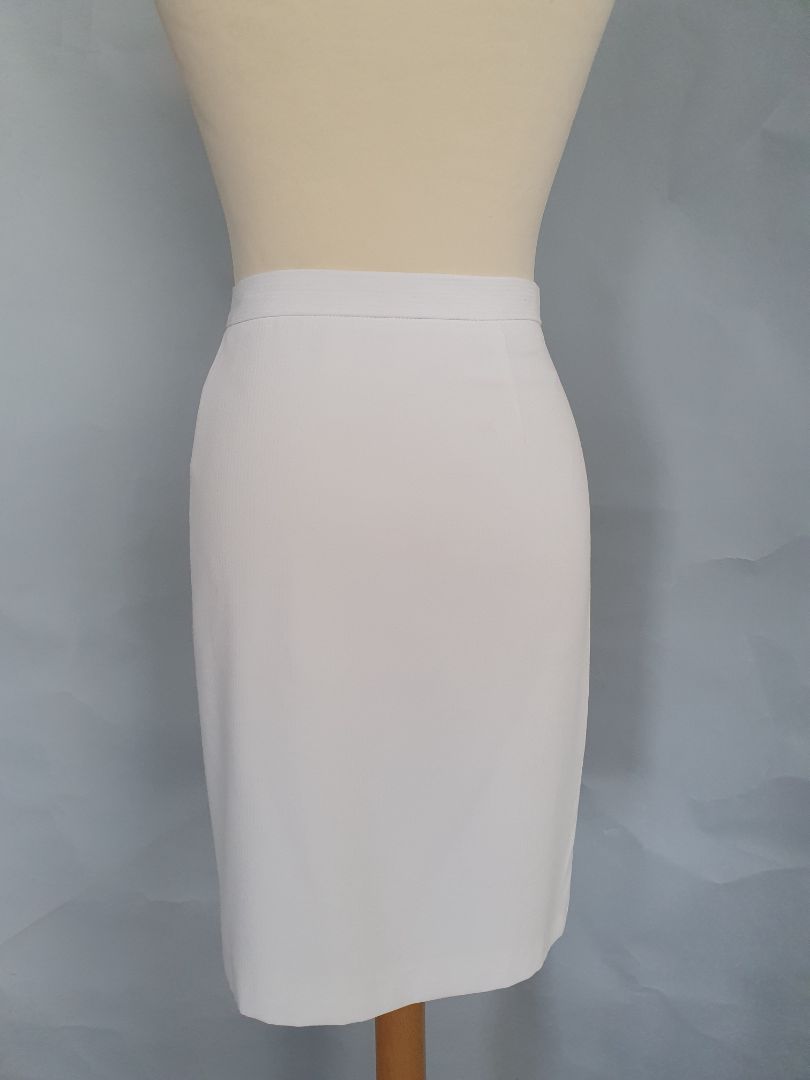 Skirt, EUR 42, PTA