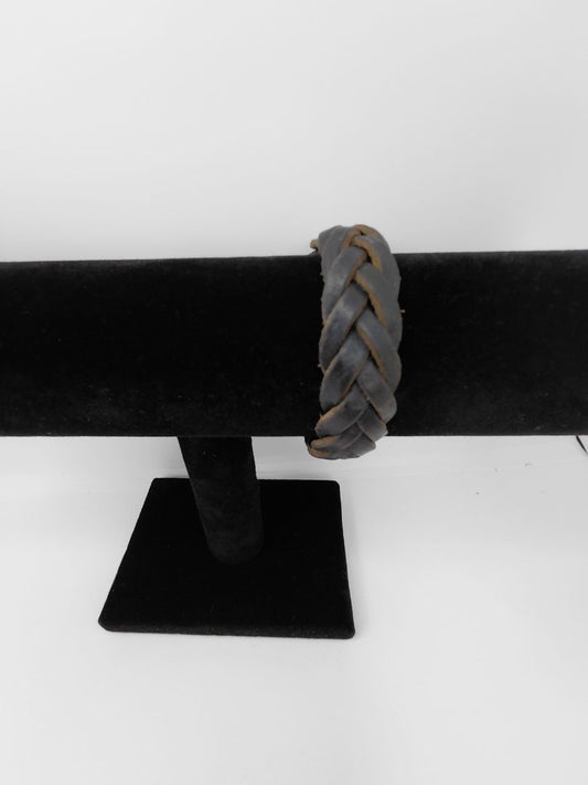 Braided leather bracelet