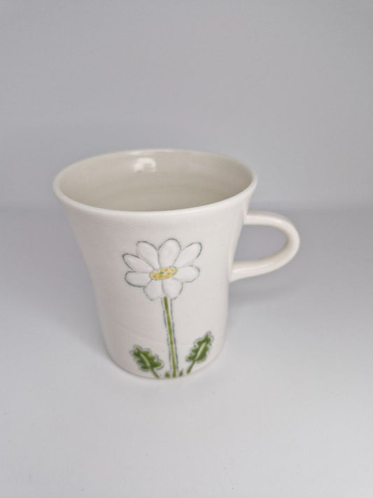 A Cup of White Sunflowers, Olof Erla Bjarnadóttir