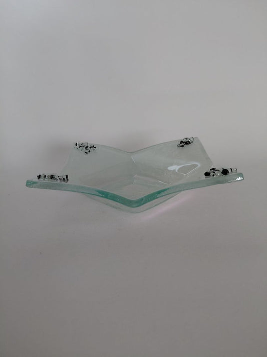 Glass bowl, Biddy