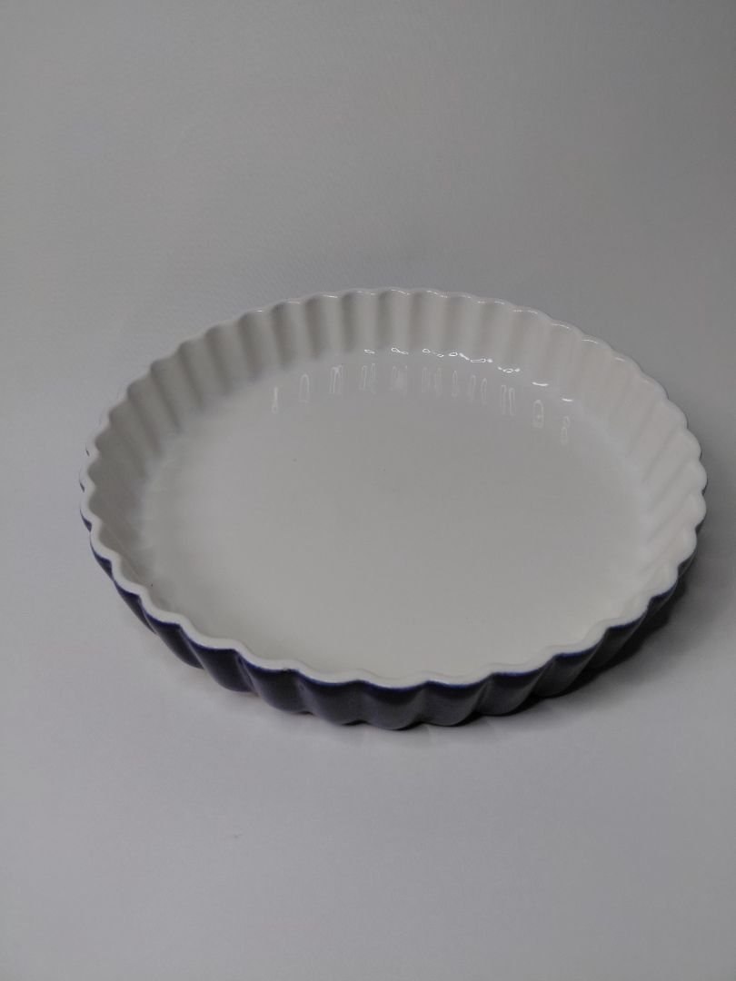 Refractory mold