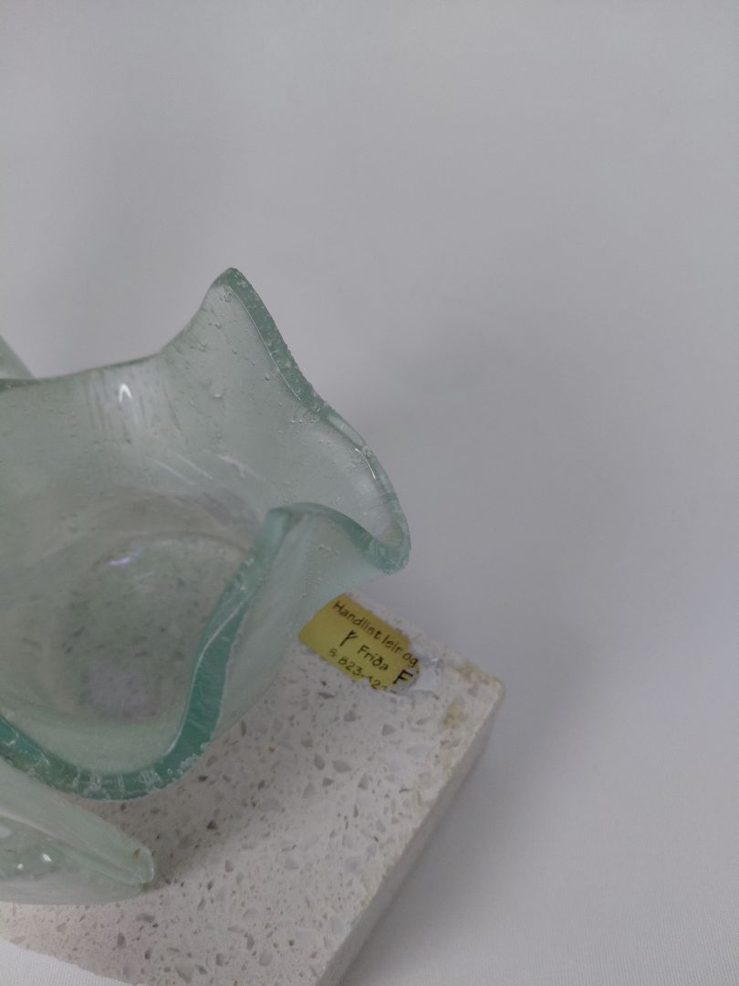 Candle holder with inscription, Fríða