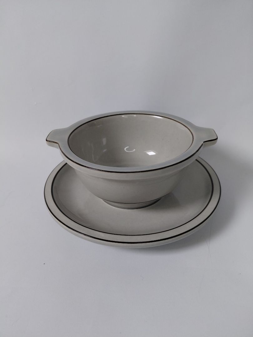 Vintage soup bowl with saucer #481 (1970s), Bing &amp; Grondahl