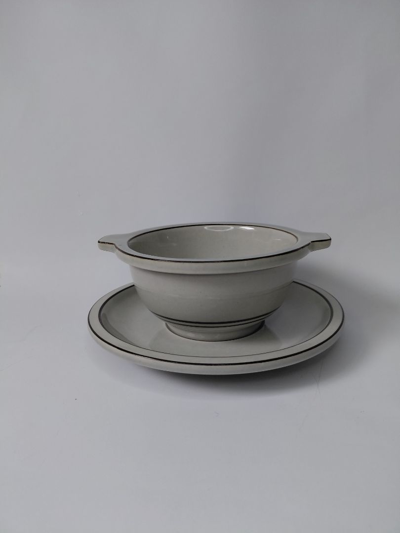 Vintage soup bowl with saucer #481 (1970s), Bing &amp; Grondahl