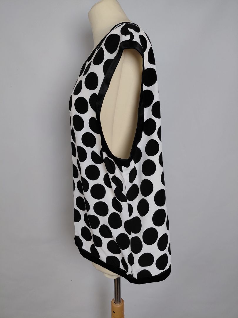 Full blouse (unused), EUR 48, Apanage Collection