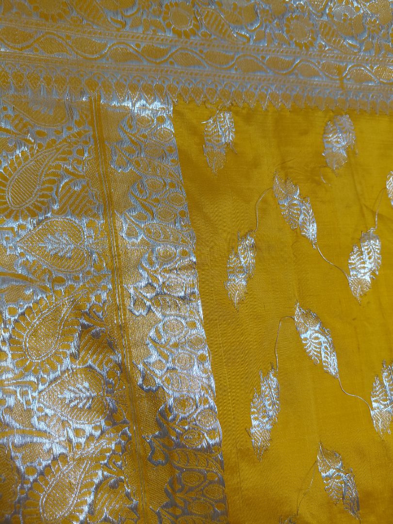 Indverskt saree 100% silki (vintage)