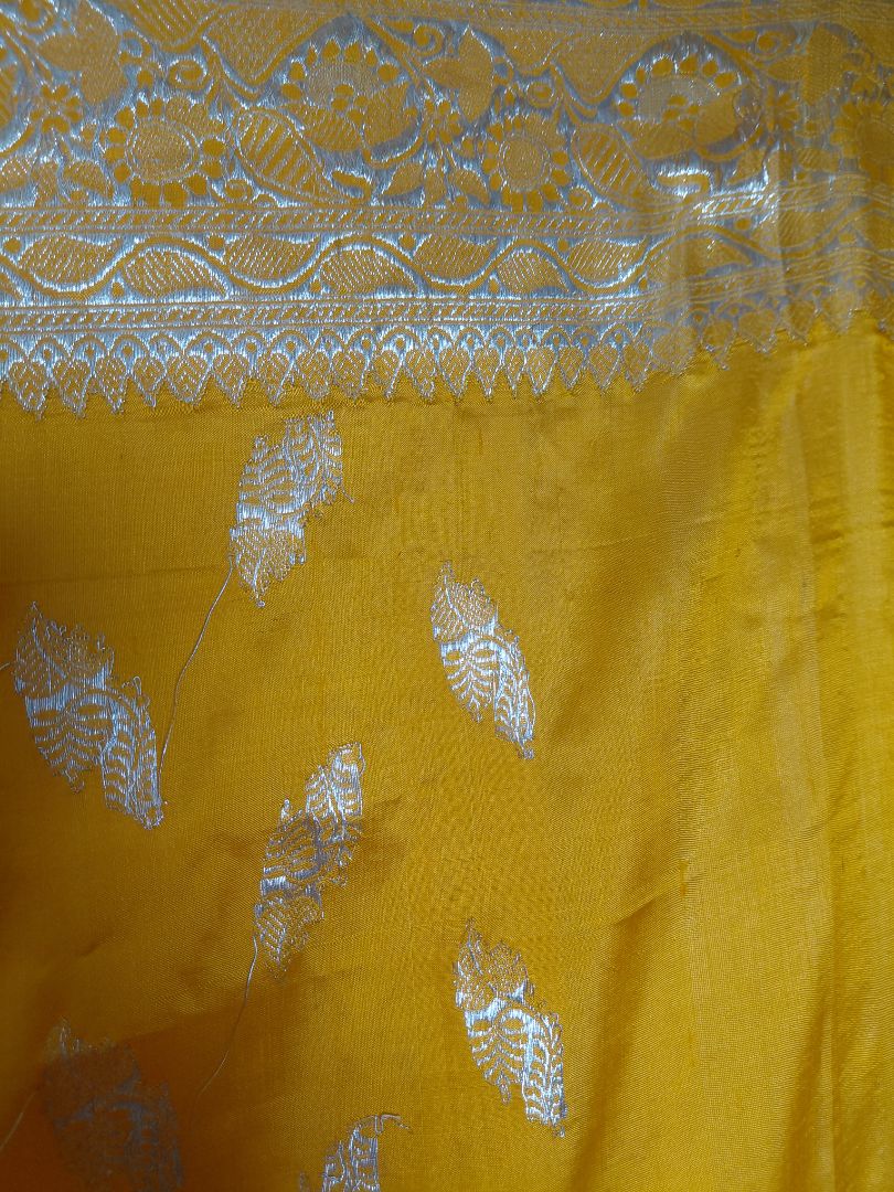 Indverskt saree 100% silki (vintage)