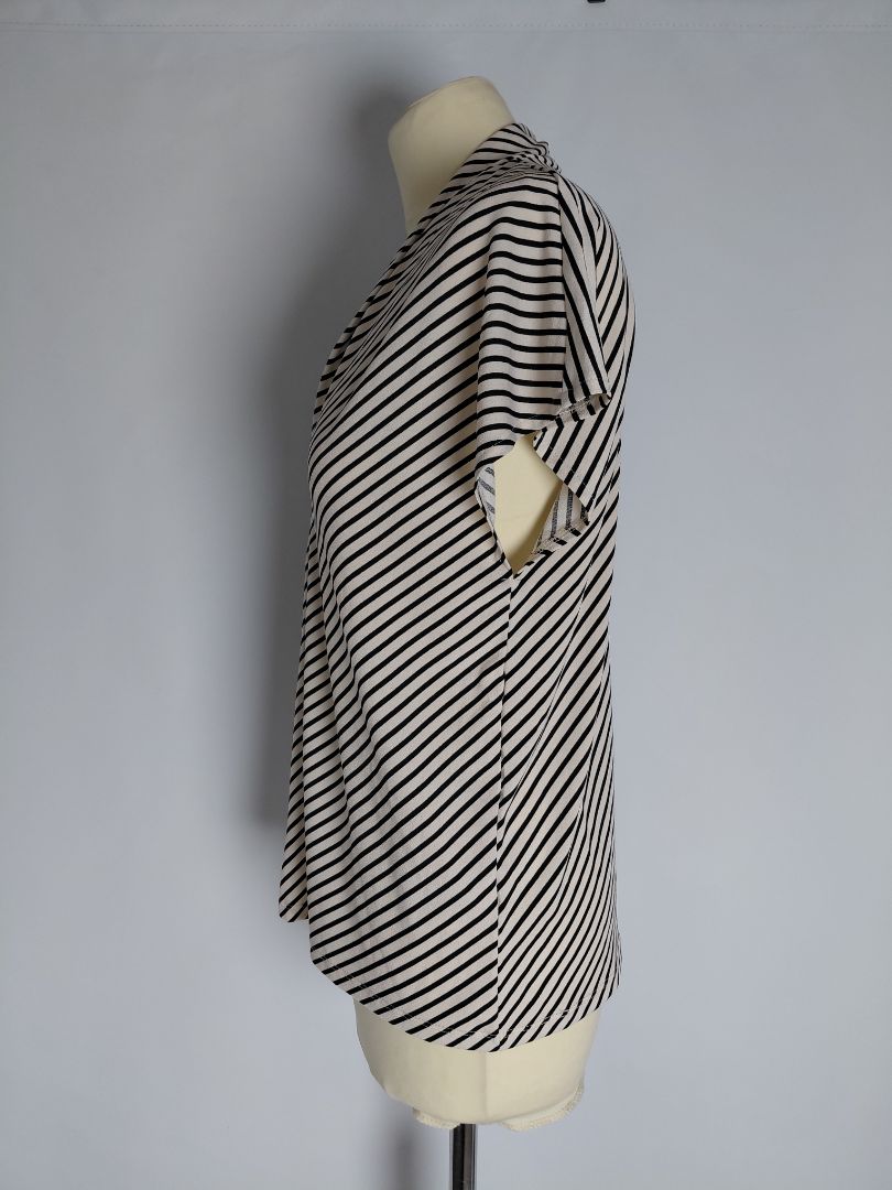 V-neck top, S, H&amp;M
