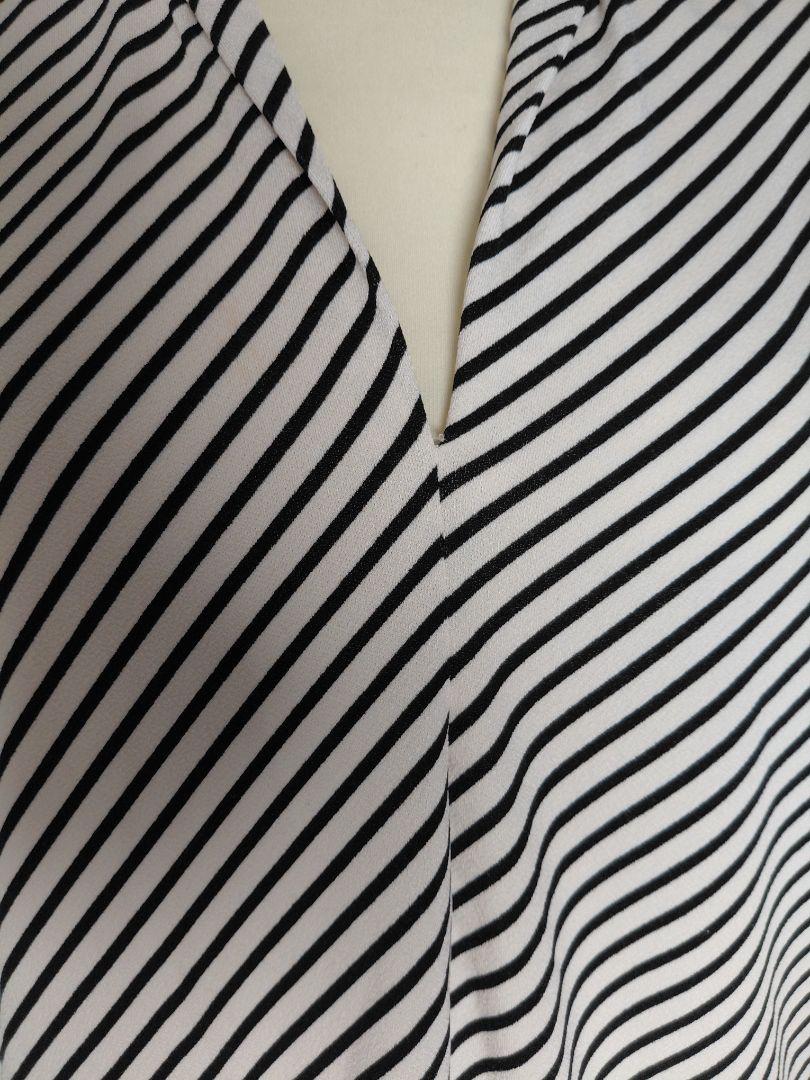 V-neck top, S, H&amp;M