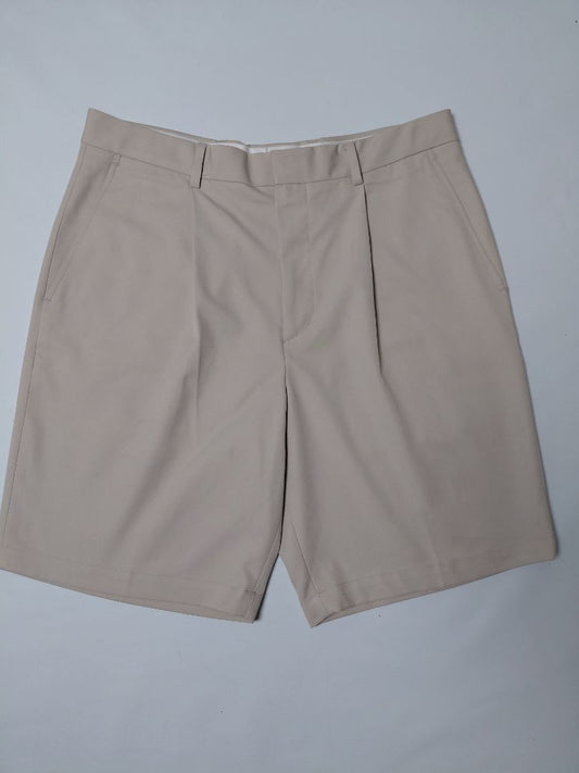 Golf shorts, W34, Walter Hagen