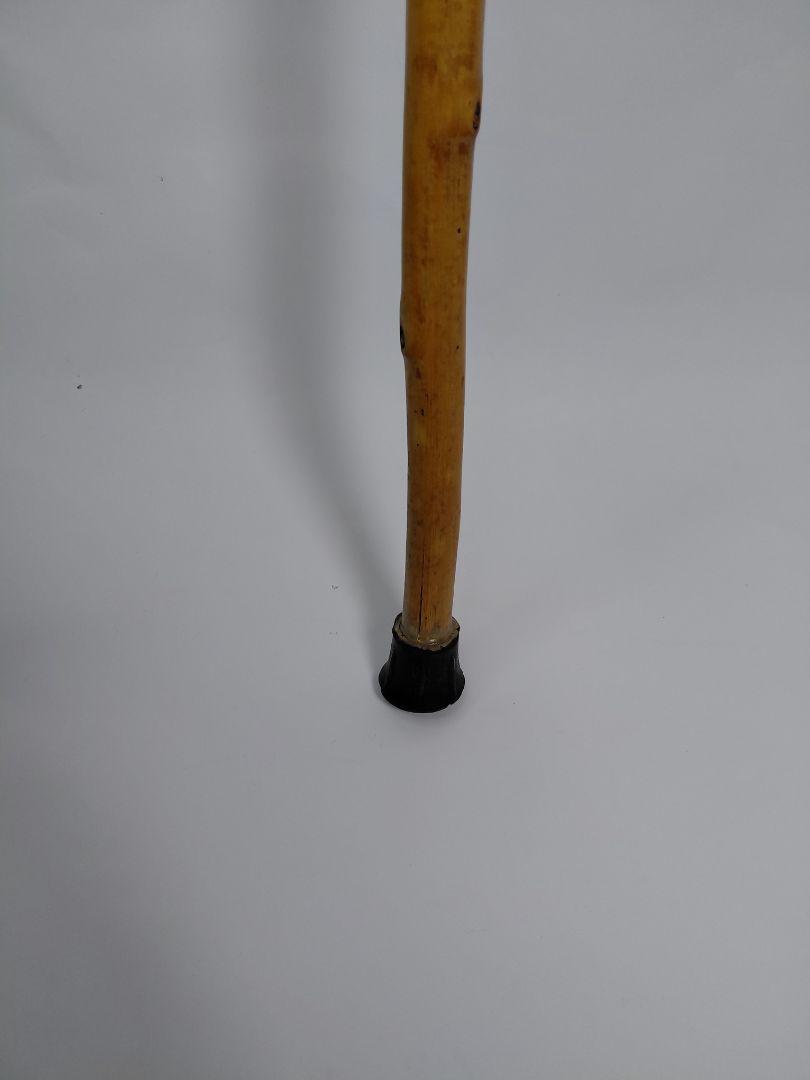 Viðar stafur (stoðtæki) – Gallerí Fló