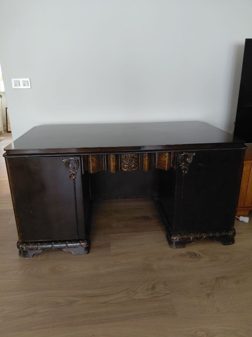 Antique desk (1880-1890) with shelves on the front
