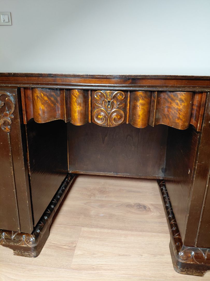 Antique desk (1880-1890) with shelves on the front