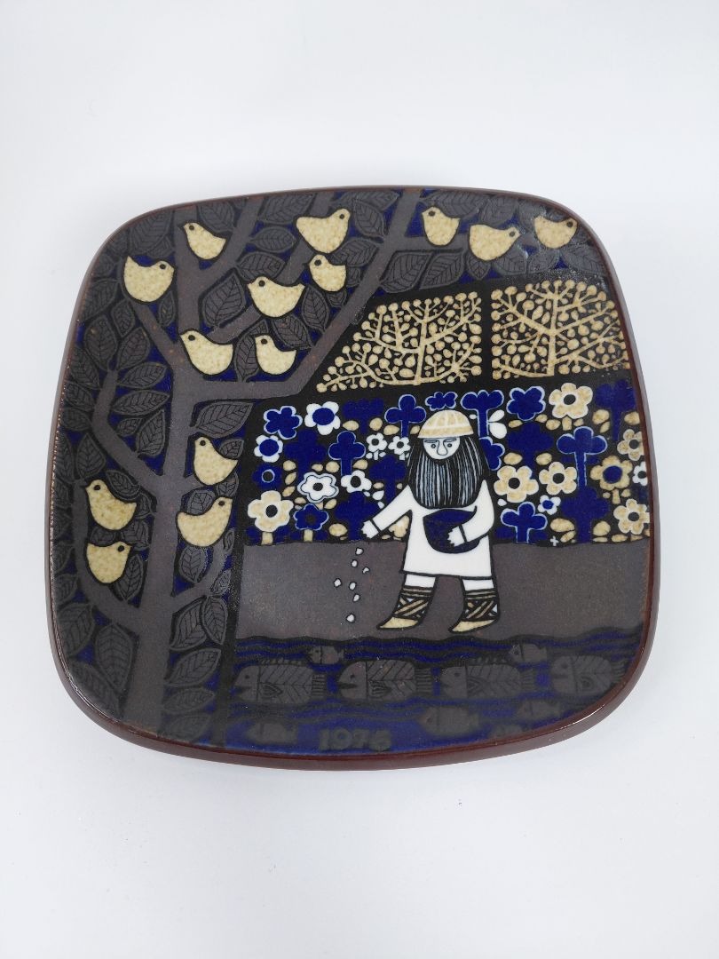 Vintage (1976) veggplatti úr Kalevala línunni, Arabia Finland