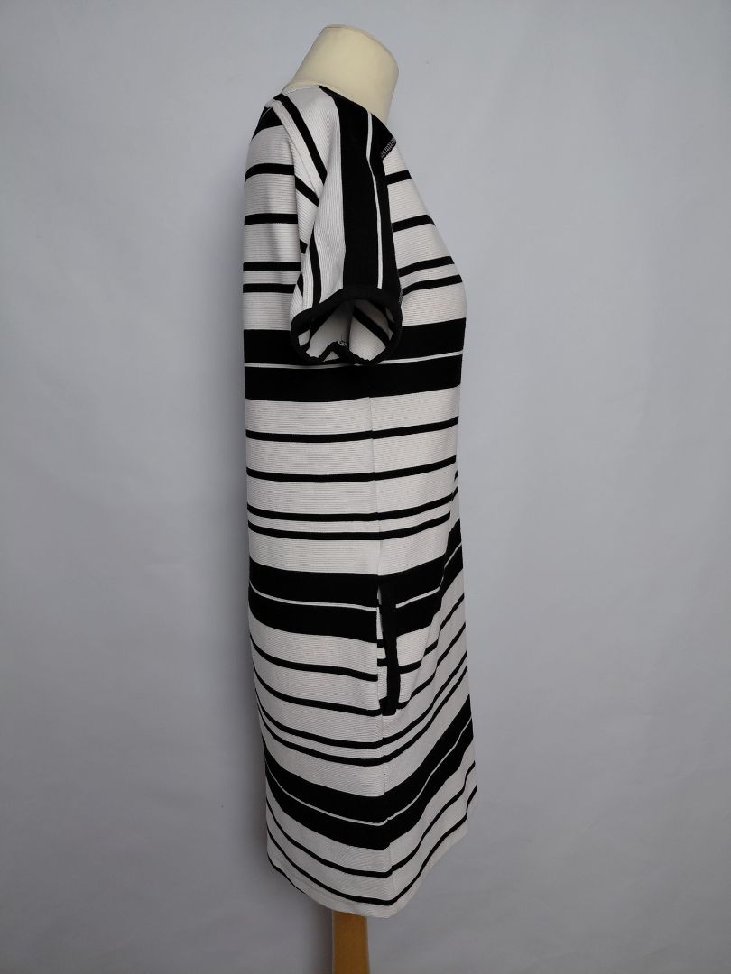 Short dress, EUR 36, Warehouse