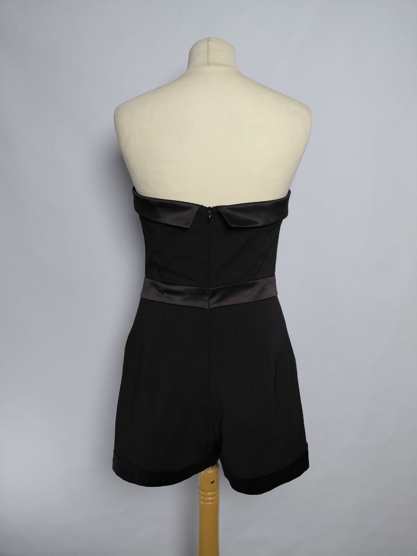 Stuttbuxna samfestingur (tux style), EUR 38, Asos