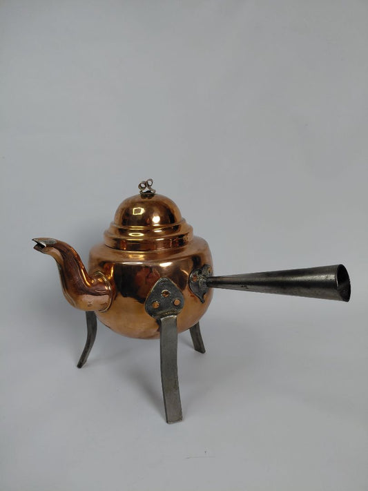 Vintage (1960s) copper tea kettle on a tripod, Smedjan