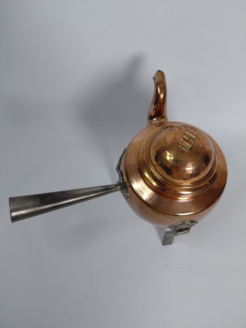 Vintage (1960s) copper tea kettle on a tripod, Smedjan