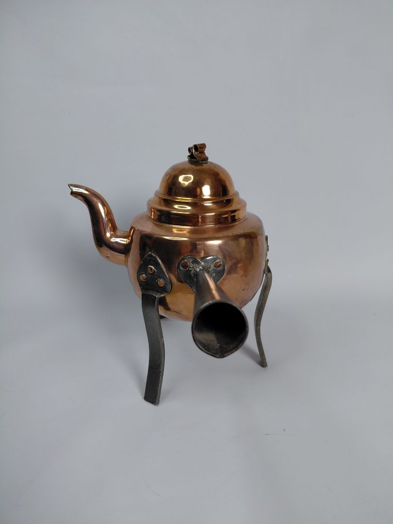 Vintage (1960s) copper tea kettle on a tripod, Smedjan